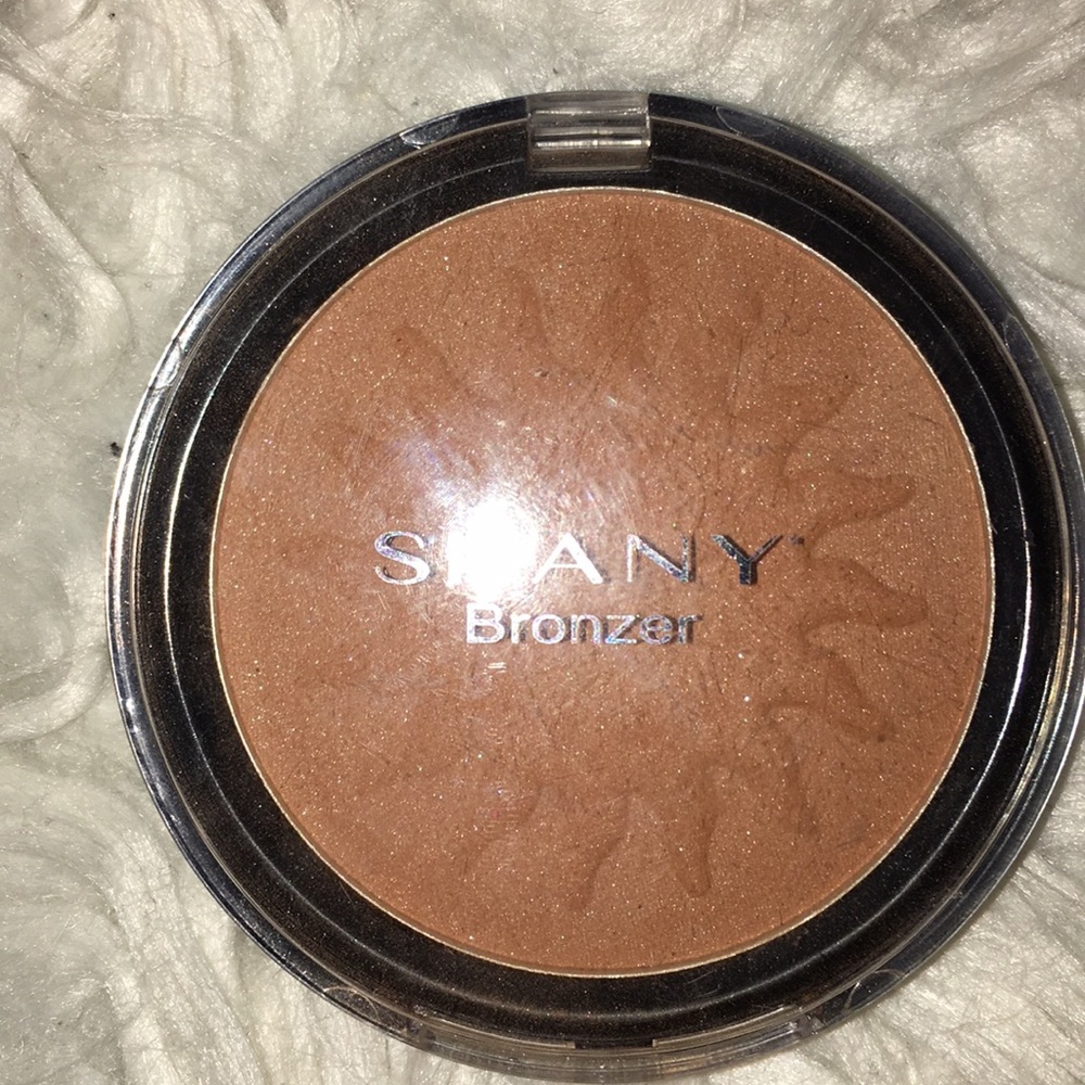 Bronzer